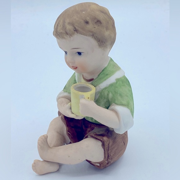 Adorable Vintage ARDCO Dallas/Japan Piano Baby Boy Bisque Figurine Signed 4 1/2” - Picture 2 of 9